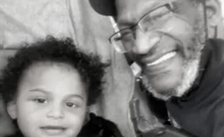  Padre murió de un paro cardíaco en su casa y su hijo de 2 años falleció de hambre acostado a su lado